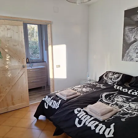 Moto Bed & Breakfast Pareto